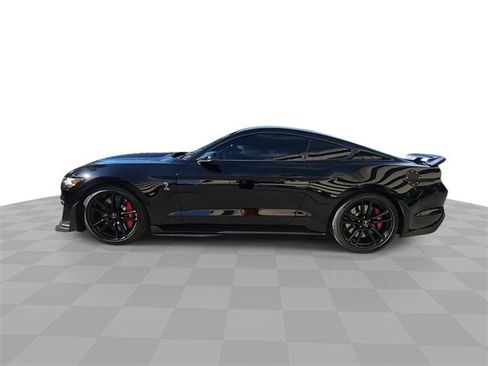 Used 2022 Ford Mustang Shelby GT500 w/ Technology Package image 5
