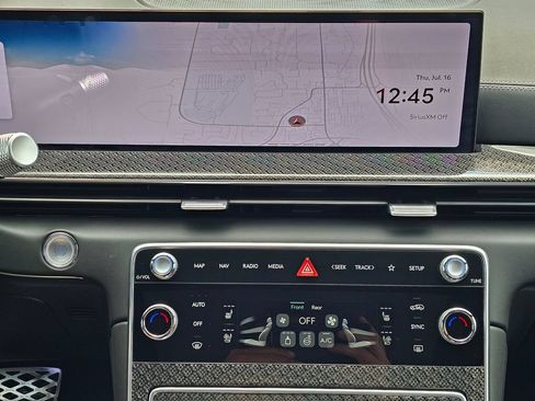 New 2026 Genesis GV80 3.5T e-SC AWD/4WD image 13