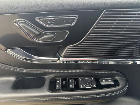 Used 2022 Lincoln Corsair AWD w/ Equipment Group 101A image 16