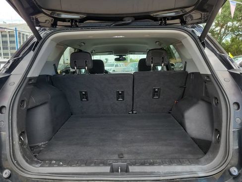 Used 2019 GMC Terrain SLE w/ Driver Convenience Package FWD image 30