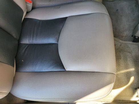 Used 2004 Chevrolet Tahoe LS RWD image 38