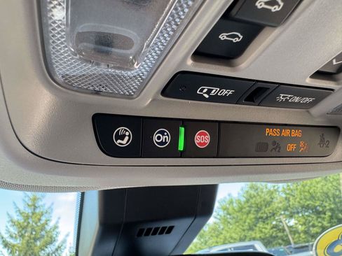 Used 2023 GMC Terrain SLE w/ Driver Convenience Package AWD/4WD image 35