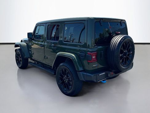 Used 2024 Jeep Wrangler Unlimited Sahara AWD/4WD image 5