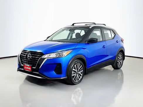 Used 2021 Nissan Kicks SV w/ Exterior Package FWD image 1