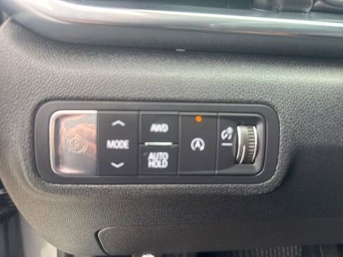 Used 2025 GMC Terrain Elevation AWD/4WD image 16