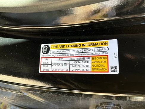 Used 2023 Honda Pilot TrailSport image 11