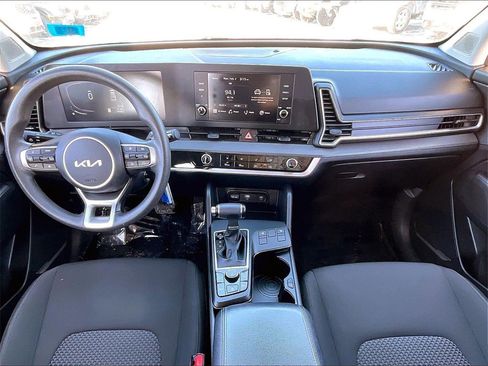 Used 2023 Kia Sportage LX image 20