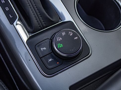 Used 2023 Chevrolet Blazer LT w/ LPO, Black Grille Bar Package image 31