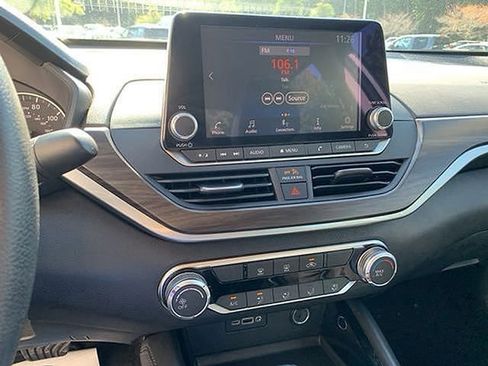 Used 2023 Nissan Altima 2.5 SV image 32