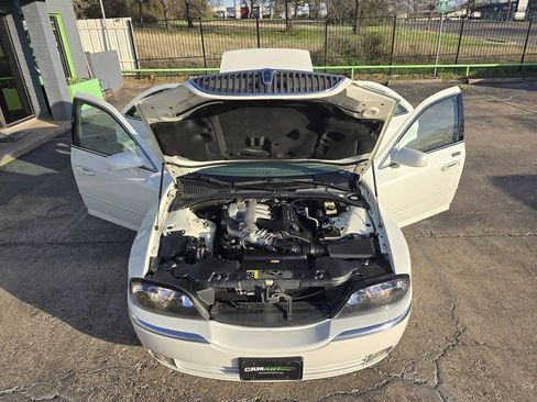 Used 2004 Lincoln LS RWD image 44