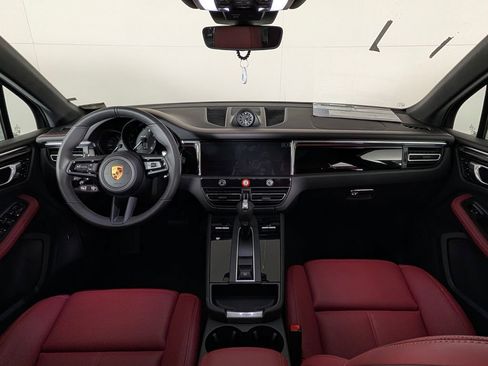 New 2026 Porsche Macan AWD/4WD image 21