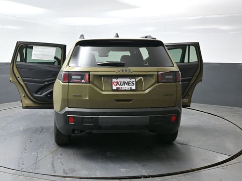 New 2026 Jeep Cherokee Limited image 44