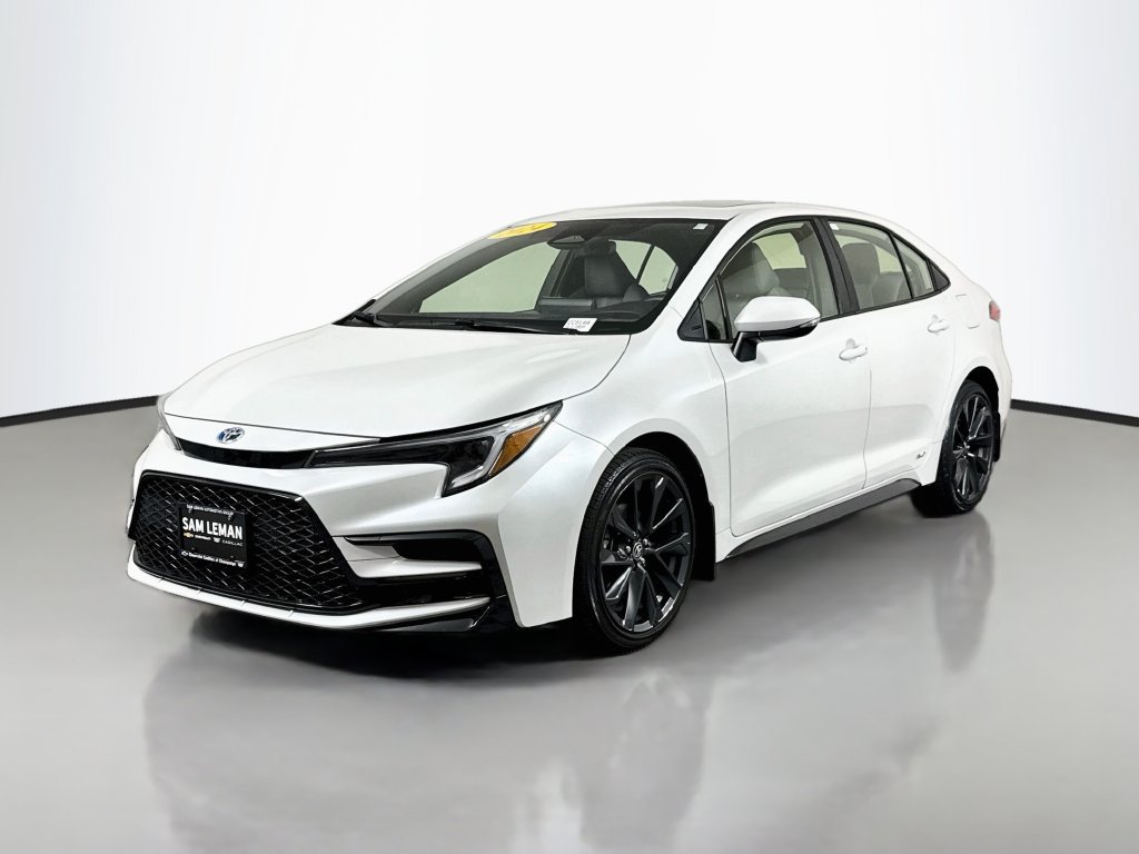 Used 2024 Toyota Corolla Hybrid AWD Sedan image 3