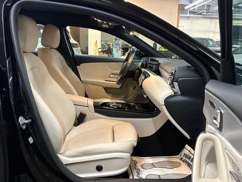 Used 2021 Mercedes-Benz A 220 4MATIC image 14