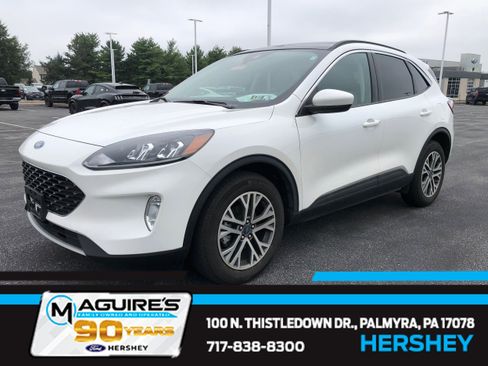 Certified 2022 Ford Escape SEL w/ Technology Package image 1