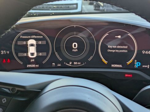 Used 2021 Porsche Taycan Turbo image 15