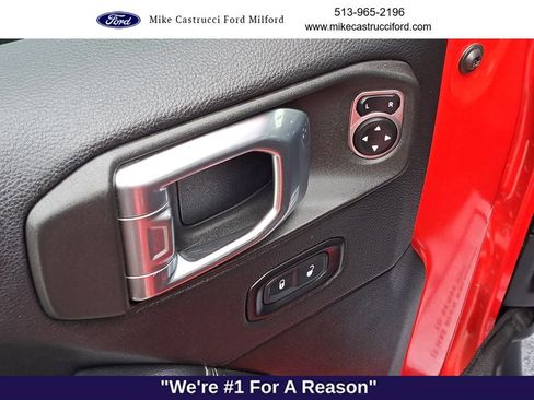 Used 2020 Jeep Wrangler Unlimited Sahara image 20