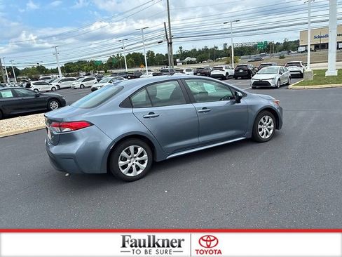 Certified 2025 Toyota Corolla LE FWD image 8