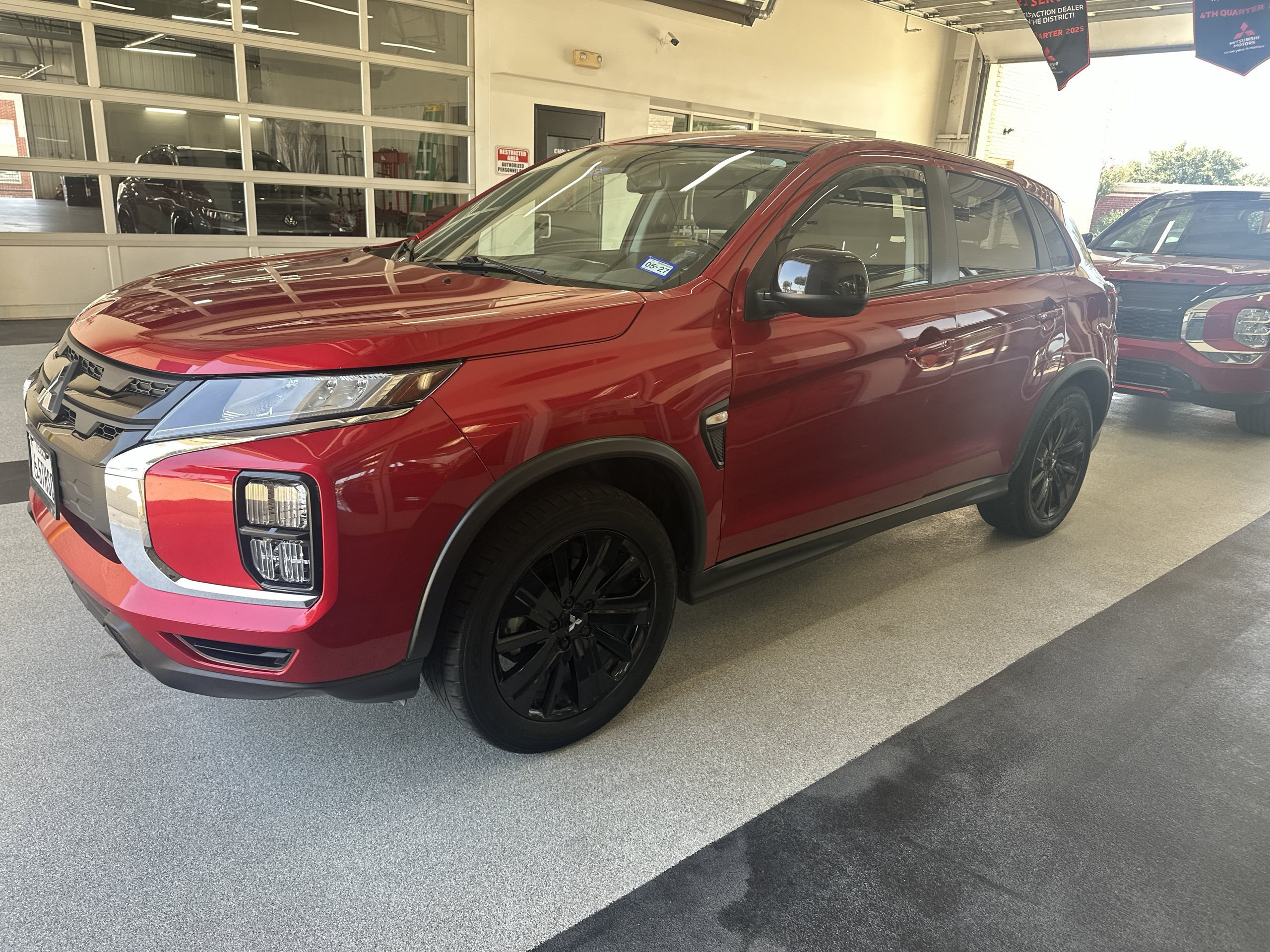 Used 2022 Mitsubishi Outlander Sport LE AWD/4WD image 1