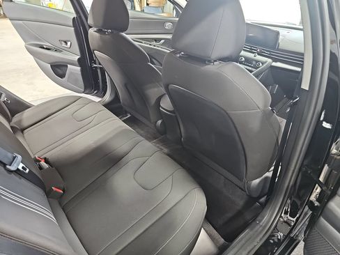 Certified 2023 Hyundai Elantra SEL w/ Convenience Package FWD image 11