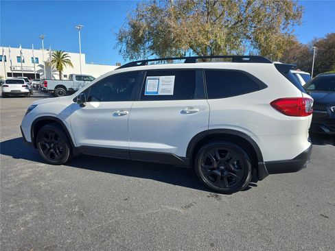 Used 2023 Subaru Ascent Onyx Edition Limited image 6