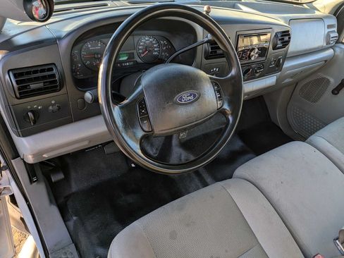 Used 2007 Ford F350 4x4 SuperCab Super Duty image 2