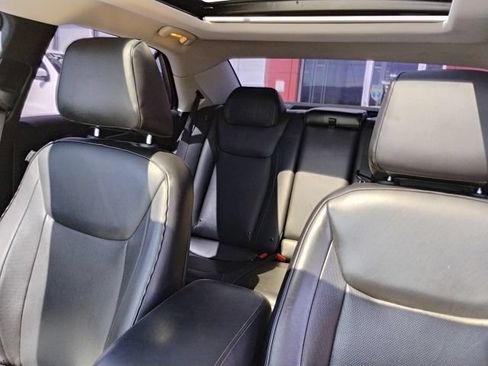 Used 2019 Chrysler 300 Limited w/ Safetytec Plus Group RWD image 17