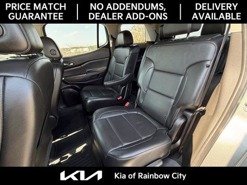 Used 2023 GMC Acadia SLT image 19