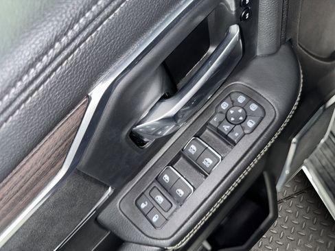 New 2025 RAM 2500 Laramie AWD/4WD image 20