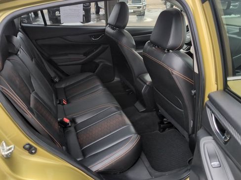Used 2021 Subaru Crosstrek 2.5i Limited w/ Moonroof Package 2 AWD/4WD image 17