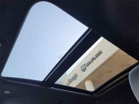 New 2026 Chrysler Pacifica Limited image 19