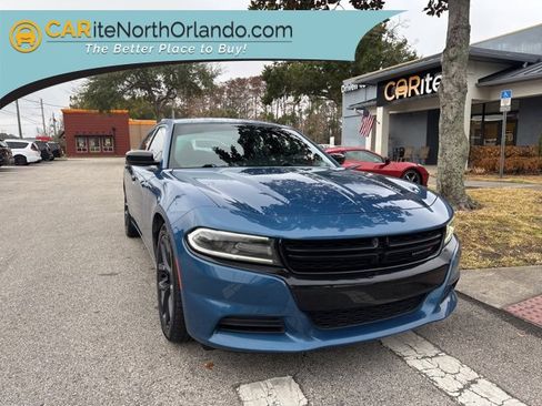Used 2020 Dodge Charger SXT w/ Blacktop Package image 1