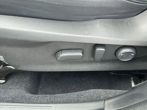 Certified 2022 Subaru Forester Limited image 10