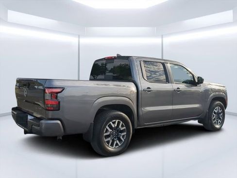 Used 2024 Nissan Frontier SL w/ Technology Package RWD image 3