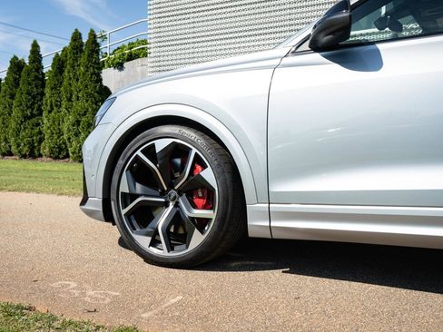 Certified 2024 Audi RS Q8 AWD/4WD image 5
