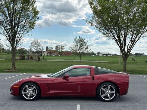 Used 2008 Chevrolet Corvette Coupe w/ Preferred Equipment Group image 6