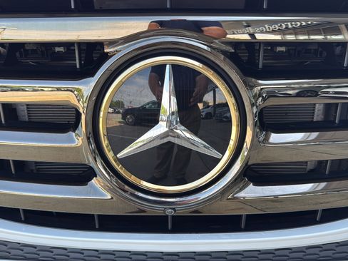 Used 2026 Mercedes-Benz GLS 580 4MATIC image 48