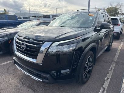 Used 2023 Nissan Pathfinder Platinum
