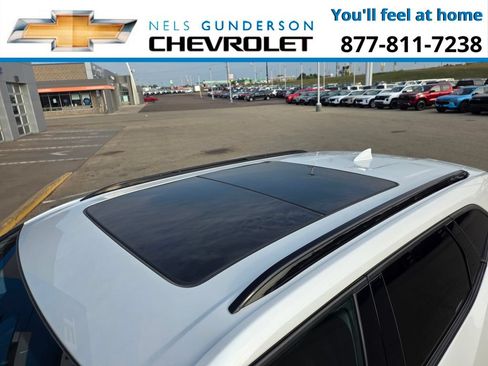Used 2021 Chevrolet Blazer RS w/ Enhanced Convenience Package AWD/4WD image 9
