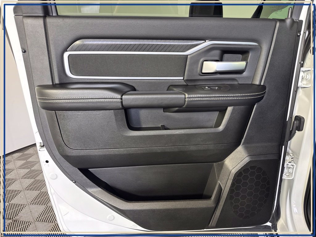 Used 2026 RAM 2500 Big Horn AWD/4WD image 39