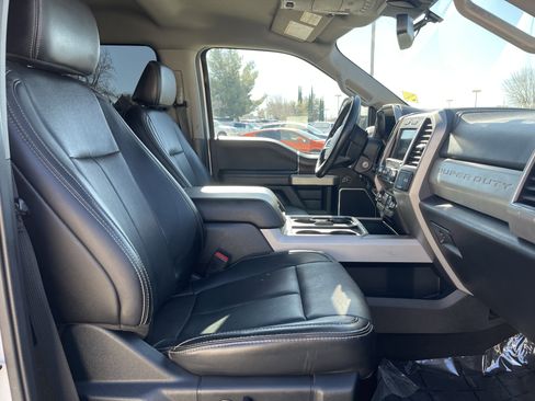 Used 2021 Ford F250 Lariat w/ Lariat Value Package image 21