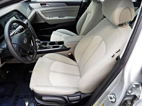 Used 2016 Hyundai Sonata SE image 8