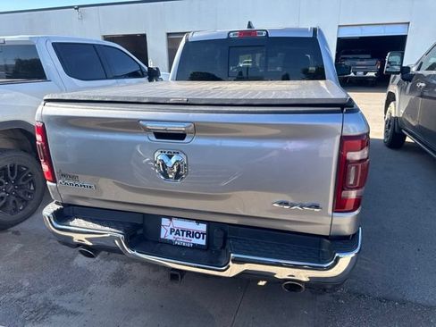 Used 2019 RAM 1500 Laramie AWD/4WD image 5