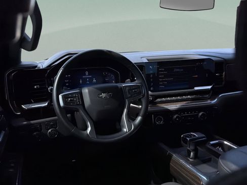 Used 2023 Chevrolet Silverado 1500 LT Trail Boss w/ Protection Package image 33