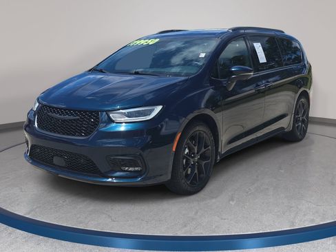 Used 2023 Chrysler Pacifica Touring-L w/ S Appearance Package FWD image 1