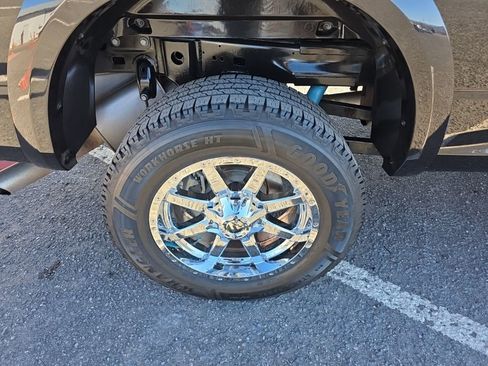 Used 2018 RAM 2500 Longhorn w/ Longhorn Southfork Package image 12