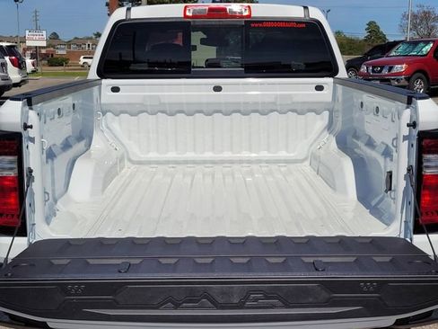 New 2026 GMC Canyon Elevation w/ Convenience Package RWD image 9