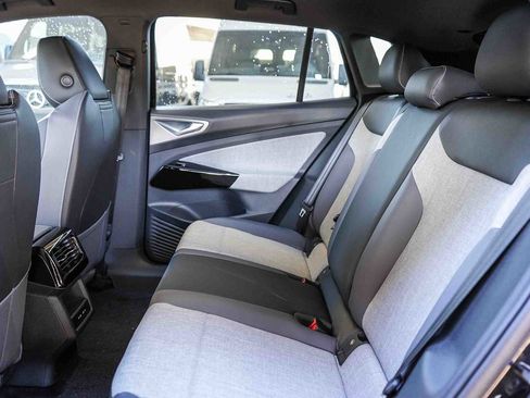 New 2026 Volkswagen ID.4 Pro image 19