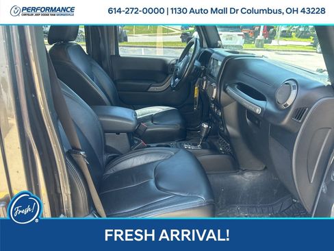 Used 2014 Jeep Wrangler Unlimited Sport w/ Quick Order Package 24S AWD/4WD image 17
