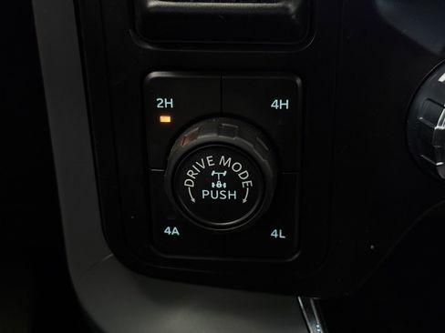 Used 2024 Ford F150 Lariat w/ FX4 Off-Road Package image 51